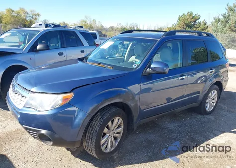 2013 Subaru Forester 2.5X Premium z USA, uszkodzony, nr VIN JF2SHADC3DH429122